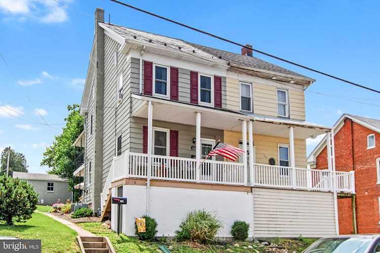 106 W Broad St Yoe, PA 17313
