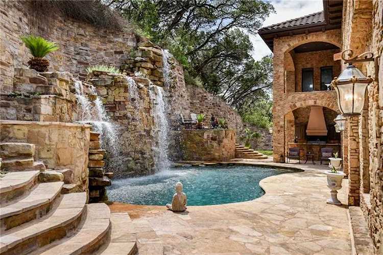 604 Logans LN Austin, TX 78746