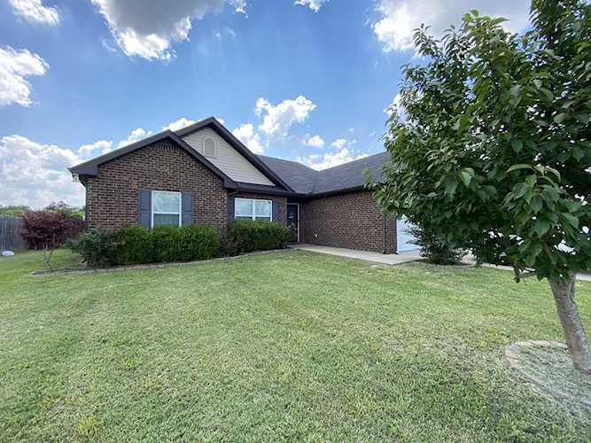 2704 Buzzard Branch Dr Christiana, TN 37037