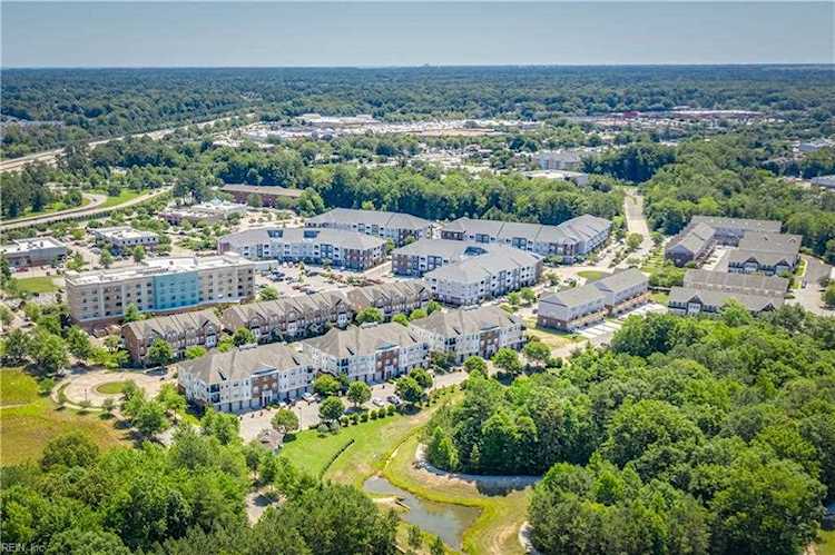 646 Claire Ln Newport News, VA 23602