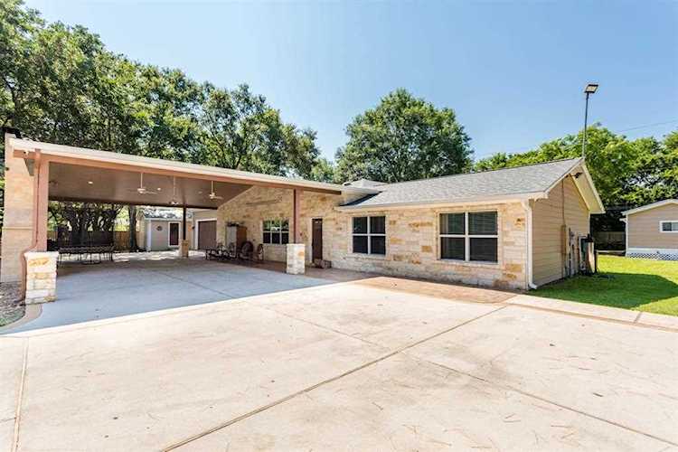 2303 Arapahoe Dr Rosenberg, TX 77471