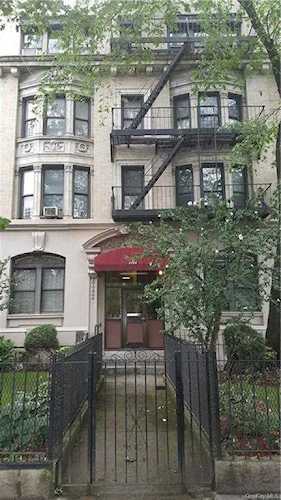 767 Eastern Parkway S #4B Crown Heights, NY 11213