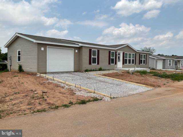 271 Runaway Rd Abbottstown, PA 17301