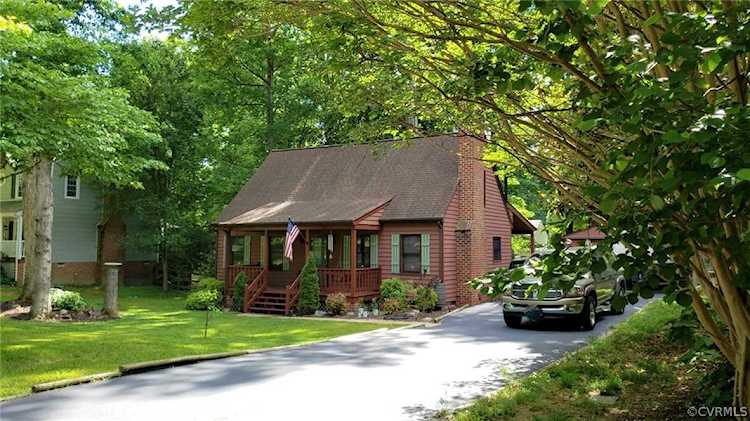 7108 Branched Antler Ct Midlothian, VA 23112