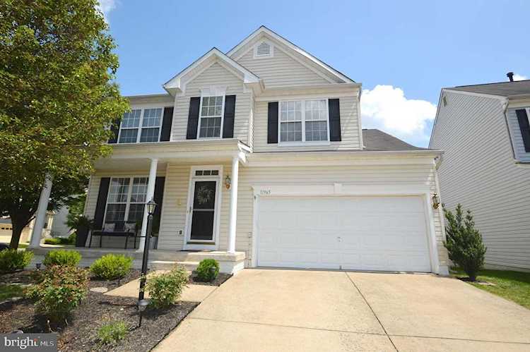 11965 Molly Pitcher Circle Manassas, VA 20109 | MLS ® VAPW525496 Photo 1