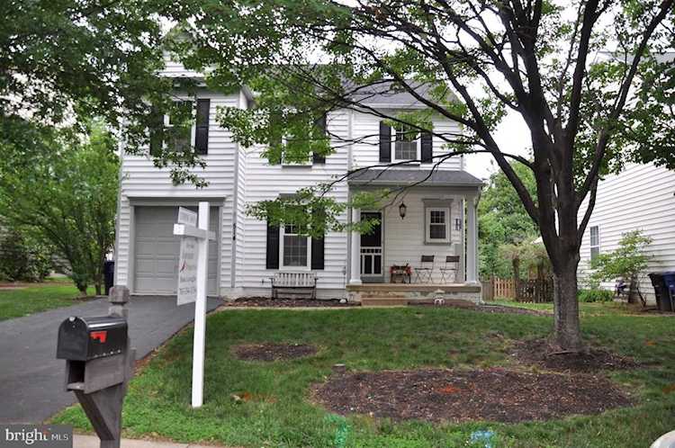 514 North St NE For Sale in Leesburg Photo 1