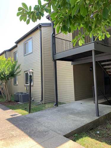 425 Summit Ridge Pl Nashville, TN 37215