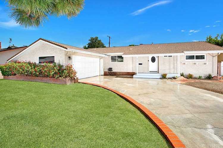 8112 Moorcroft Ave, Canoga Park, CA 91304 | RubyHome Photo 1
