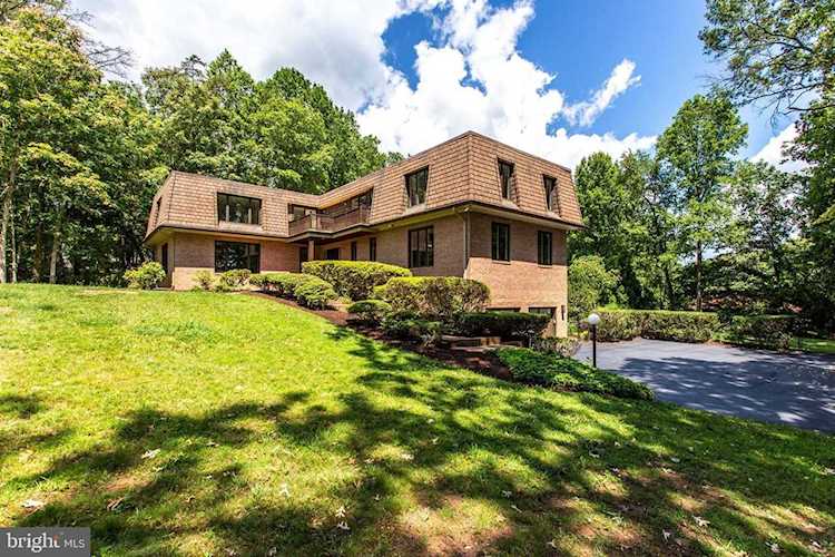 1004 Galium Ct For Sale in Mclean Photo 1
