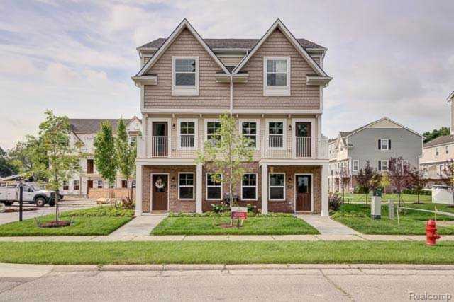 530 N N Parkdale Ln #71 Ferndale, MI 48220 | MLS 2200060029 Photo 1