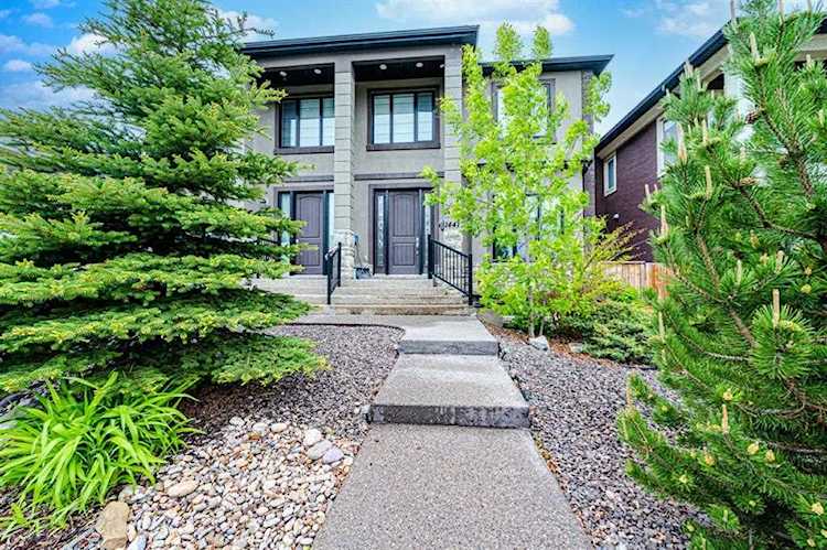 1441 40 St SW Calgary, AB t3c 1w8