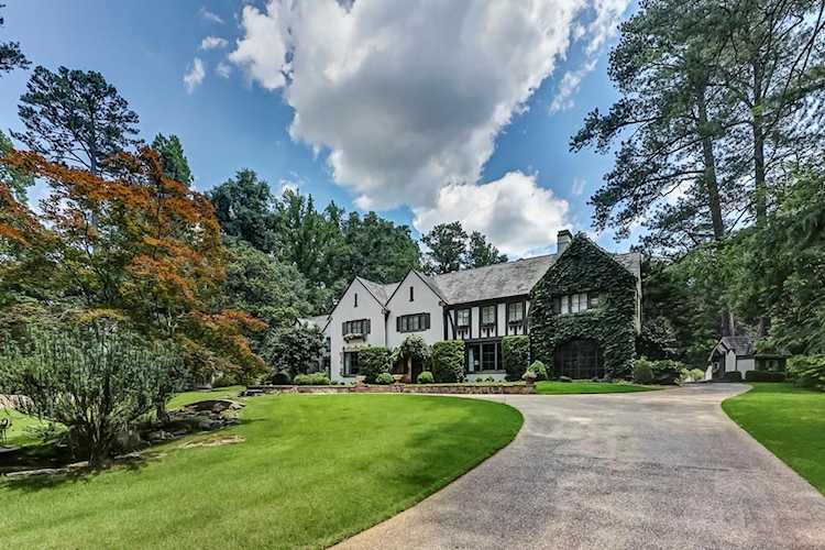 225 Valley Rd NW Atlanta, GA 30305