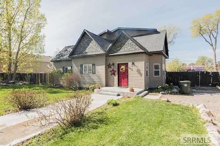 464 E Alice Avenue Blackfoot, ID 83221