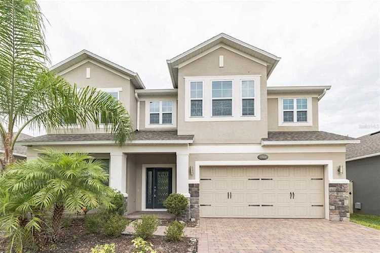 1742 Farmstead Ln Oviedo, FL 32765