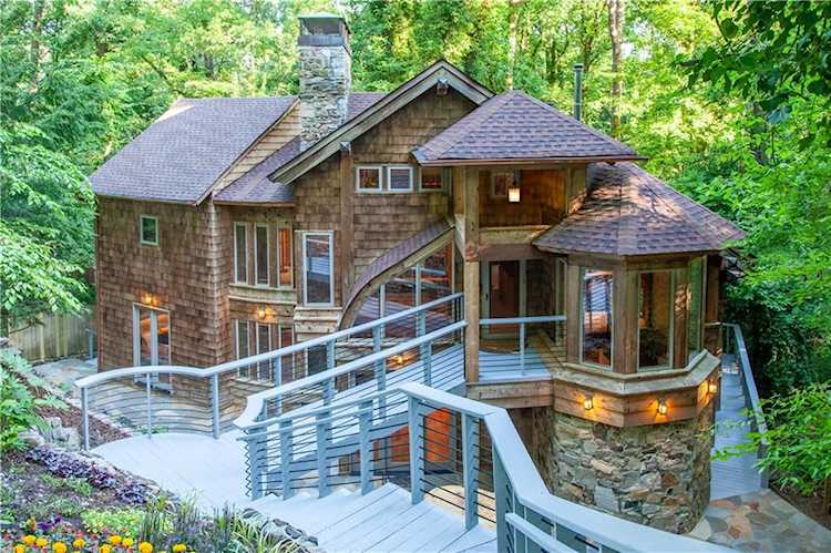 369 Chelsea Circle NE Atlanta, GA 30307