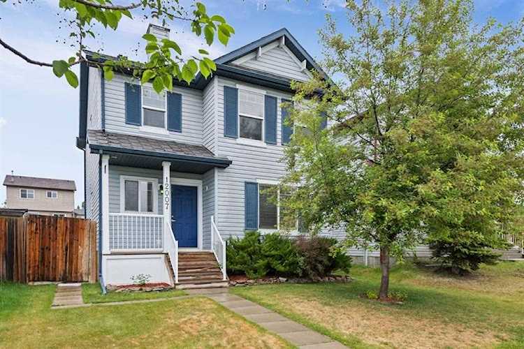 12007 Coventry Hills Way NE Calgary, AB T3K 6A7