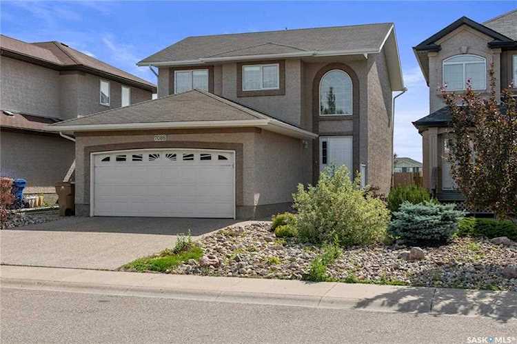 7086 Wascana Cove Dr Regina, SK S4V 3G1