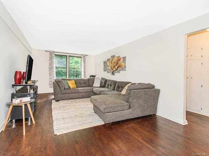 5235 Post Road #4E Bronx, NY 10471