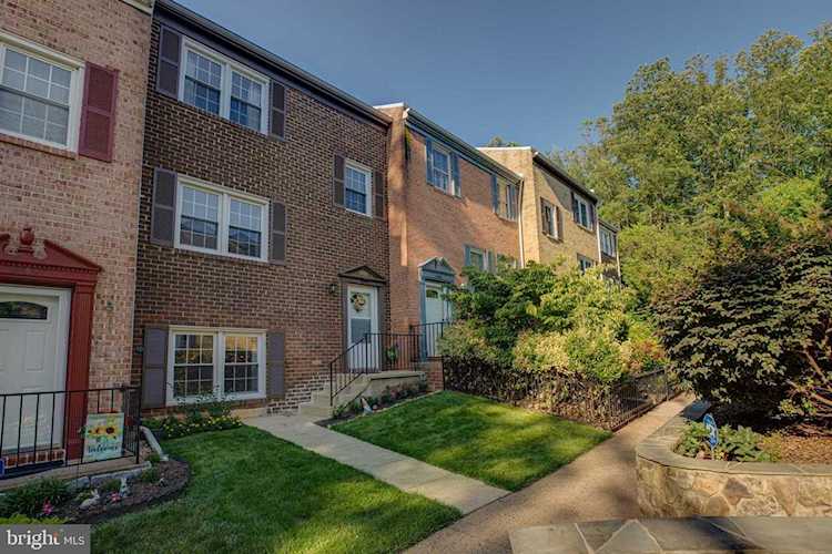 4706 Kandel Ct Annandale, VA 22003 | MLS ® VAFX1208178 Photo 1