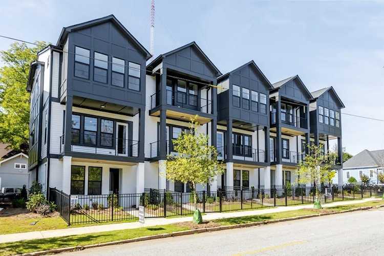 1700 Edgehill Manor St NE Atlanta, GA 30317