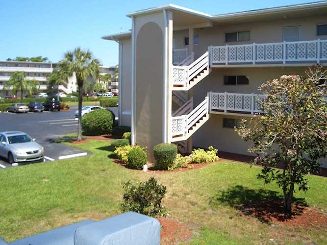 2682 S Garden Drive #203 Lake Worth, FL 33461