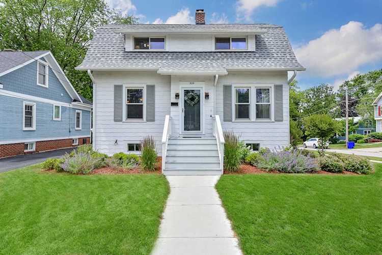 524 Western Ave Wheaton, IL 60187