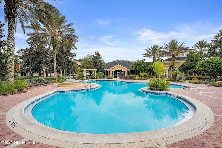 10075 Gate Pkwy Jacksonville, FL 32246