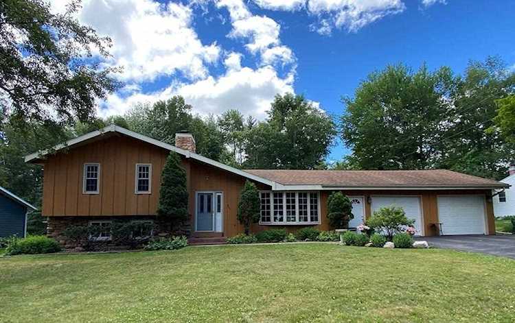 801 Schmidt Avenue Rothschild, WI 54474