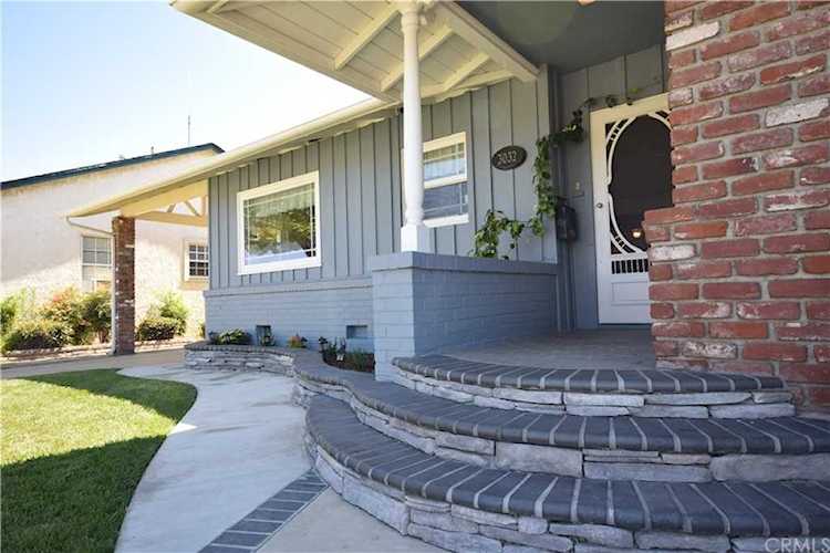 3032 Heather Rd Long Beach, CA 90808