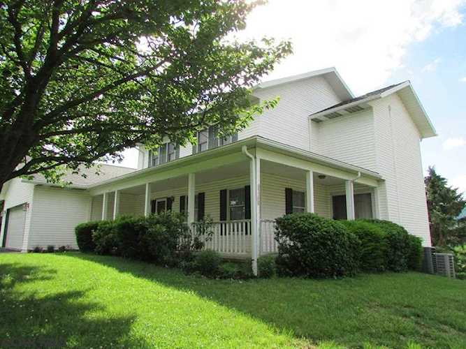 1456 Willowbrook Drive Boalsburg, PA 16827
