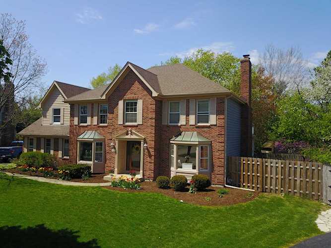 1261 Eagle Ct Wheaton, IL 60189