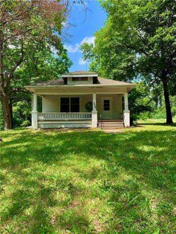 332 High St St Baldwin City, KS 66006