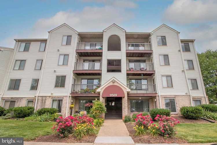 9569 Coggs Bill Dr #102 Manassas, VA 20110 | MLS ® VAMN142188 Photo 1