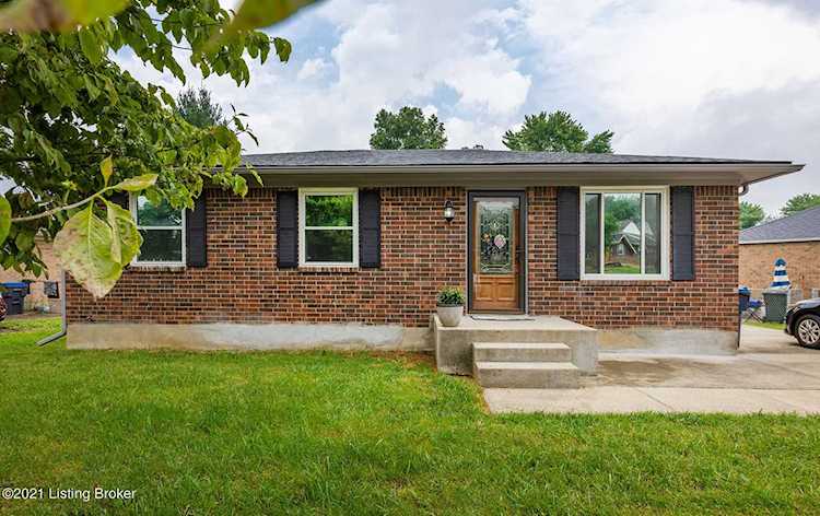 5611 Archtree Pl Louisville, KY 40229
