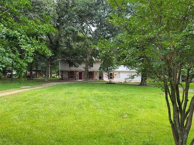 402 Green River Rd Conroe, TX 77316