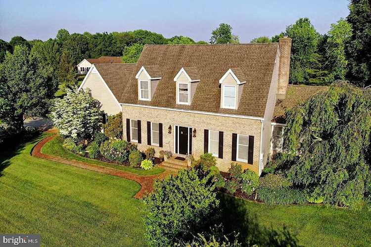 26 Buttonwood Dr Pilesgrove, NJ 08098