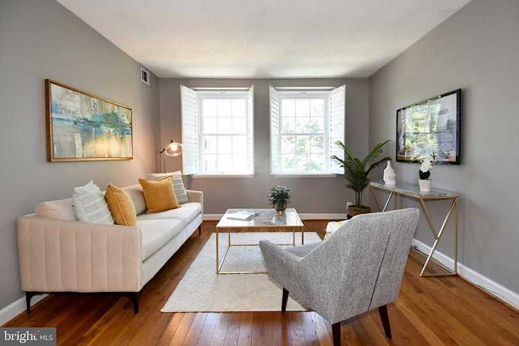 3047 Buchanan St #B2 Arlington, VA 22206 | MLS ® VAAR2000280 Photo 1