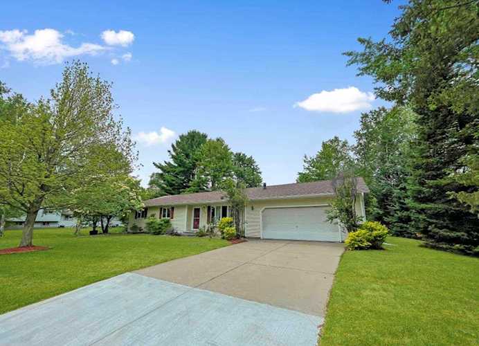 9002 Margaret Street Rothschild, WI 54474 | MLS 22103268 Photo 1