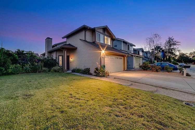 851 Kyle Street San Jose, CA 95127