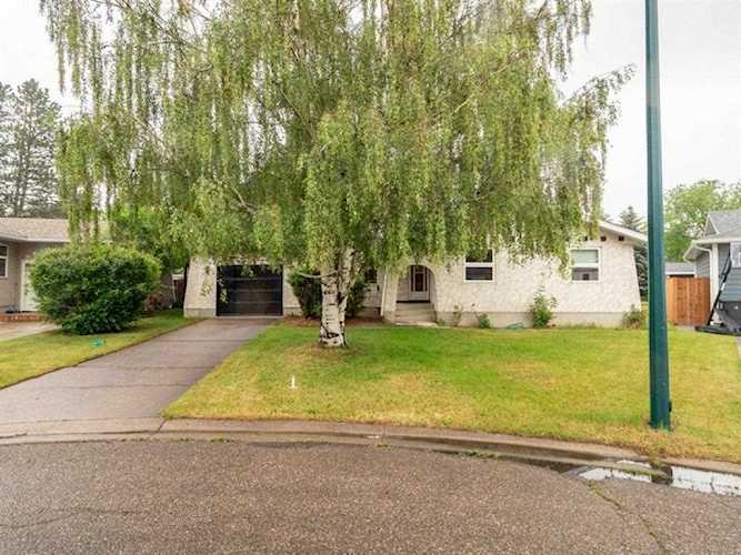 1317 Huron Place S Lethbridge, AB T1K 3L1