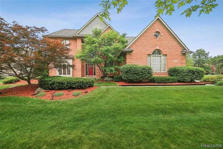 148 Mcdougal Ct Canton Twp, MI 48188 | MLS 2210047659 Photo 1
