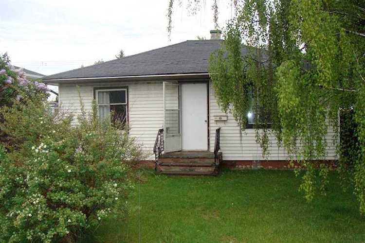 4604 80 St NW Calgary, AB T3B 2P3