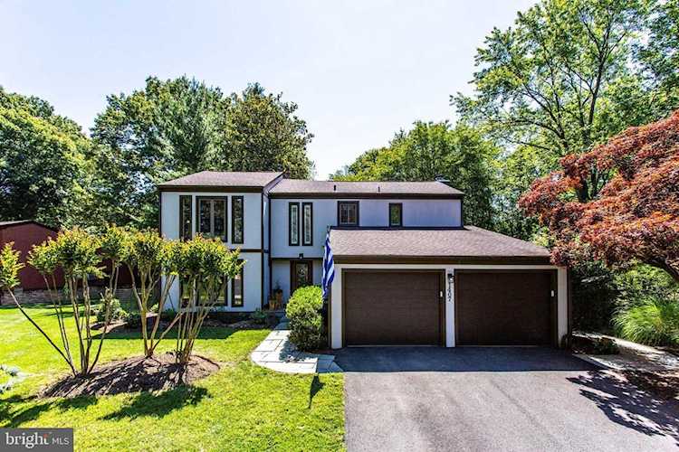 1407 Wolftrap Run Rd Vienna, VA 22182 | MLS ® VAFX2001100 Photo 1