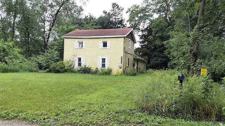 16761 Franklin St Northville Twp, MI 48168
