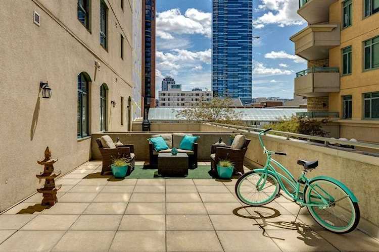 1111 6 Ave SW #202 Calgary, AB T2P 5M5