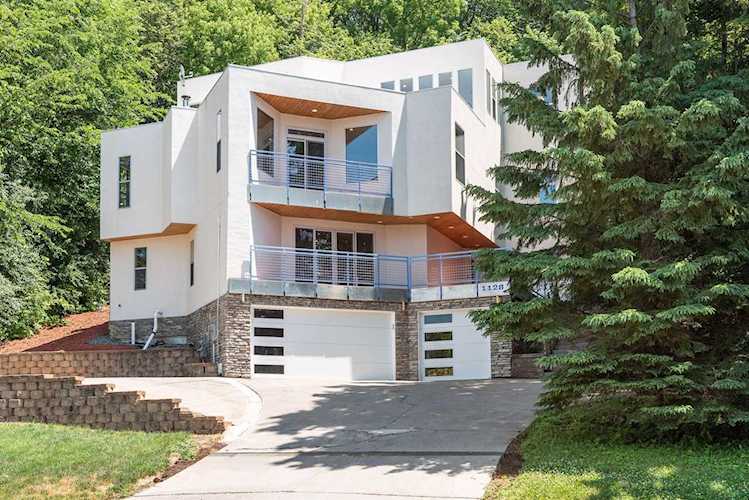 1128 Sibley Memorial Highway Mendota Heights, MN 55118