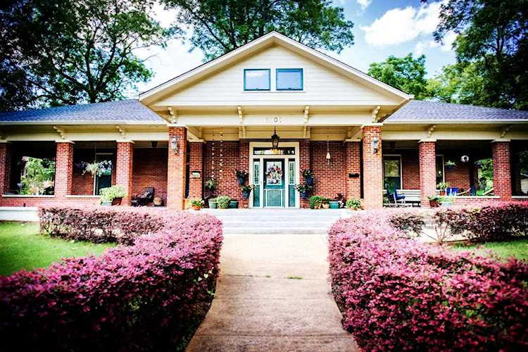 1505 Madison Oxford, MS 38655