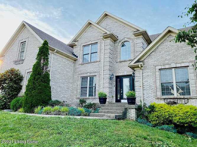 17403 Polo Run Ln Louisville, KY 40245