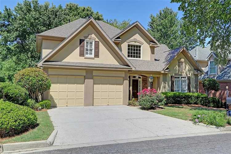 4526 Village Springs Place, Dunwoody, GA. 30338 | MLS #6906504 | $513,000 Photo 1