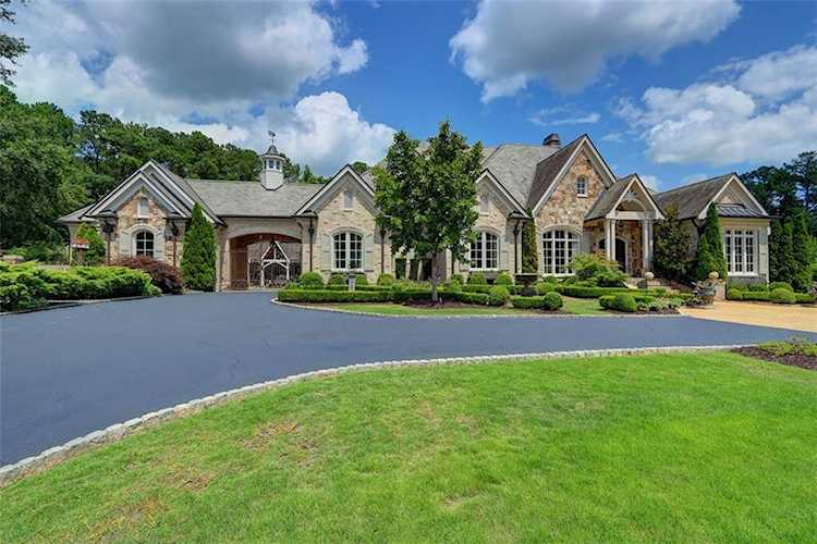 818 Tom Smith Rd SW, Lilburn, GA. 30047 | MLS #6907177 | $1,450,000 Photo 1